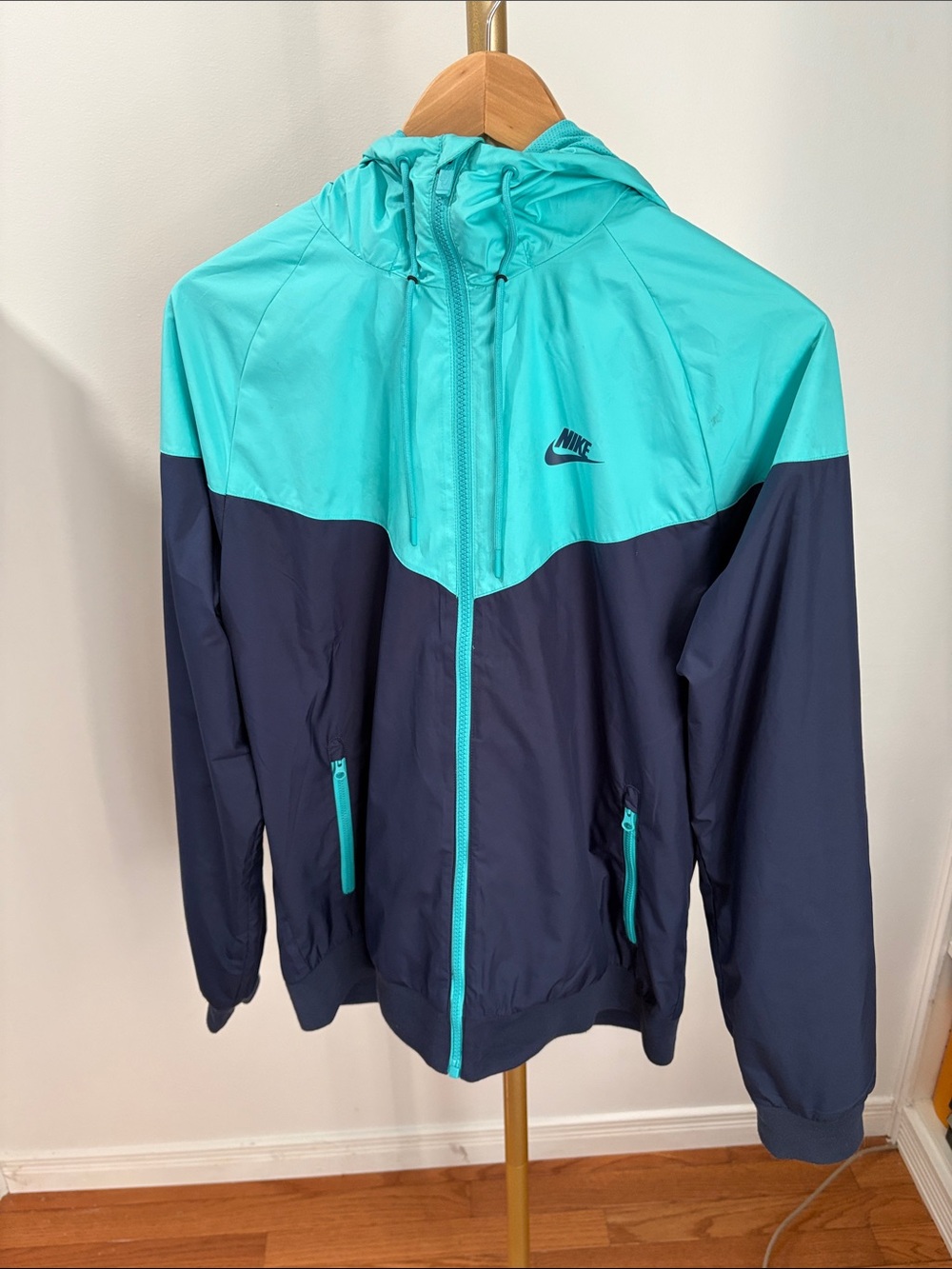 Nike Men’s Teal and Navy Hooded Windbreaker Jacket